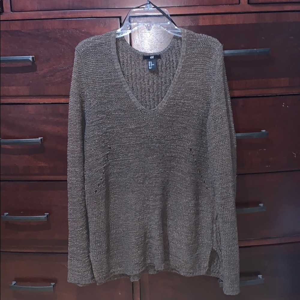 Forrest Green Knit Sweater w Hole Designs